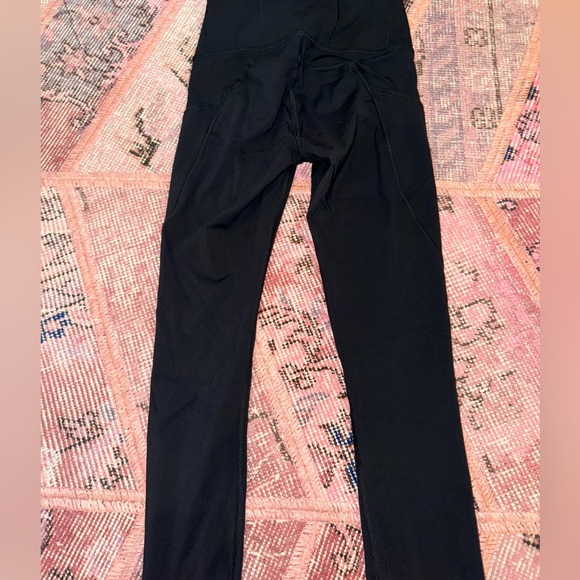 lululemon cropped pants - Picture 2 of 3